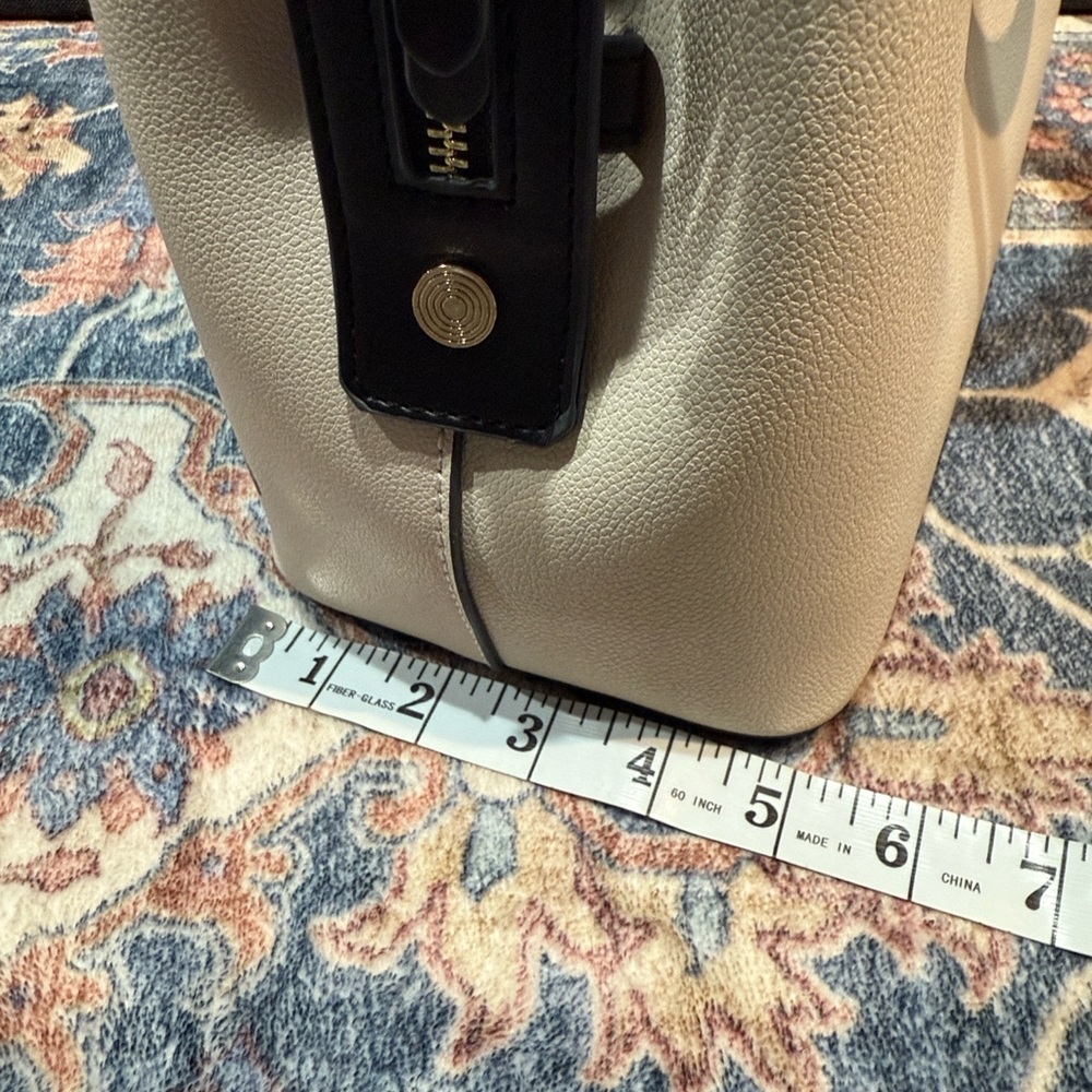 Fiorelli Floral Print Handbag - Picture 9 of 11
